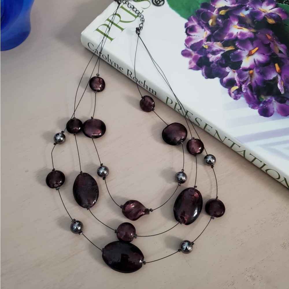 ERICA LYONS VINTAGE LAYERED PURPLE GLASS & GUNMETAL NECKLACE